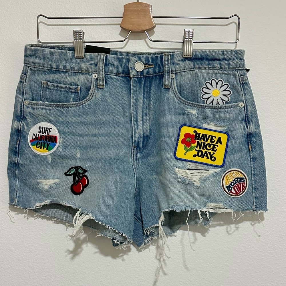 Blank NYC Blue High Rise Raw Hem Distressed Appliqué Patch Shorts Size 28